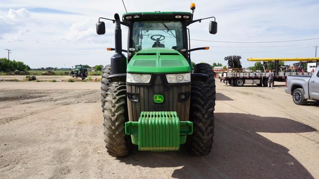 Image of John Deere 8285R equipment image 1