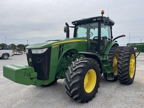 Image of John Deere 8285R equipment image 3