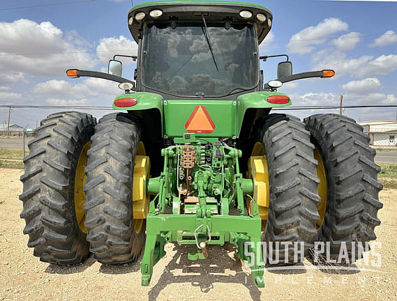 Image of John Deere 8285R Image 1