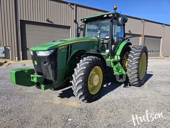 Image of John Deere 8285R equipment image 3