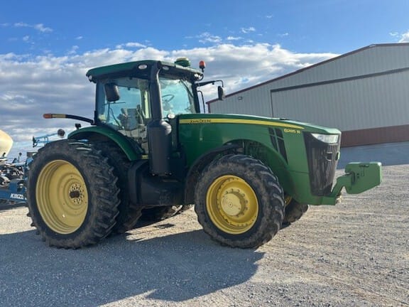 2013 John Deere 8285R Equipment Image0