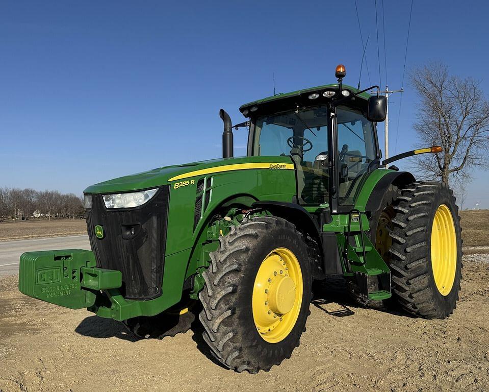 Image of John Deere 8285R Primary image