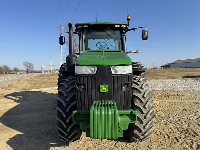 Image of John Deere 8285R equipment image 4