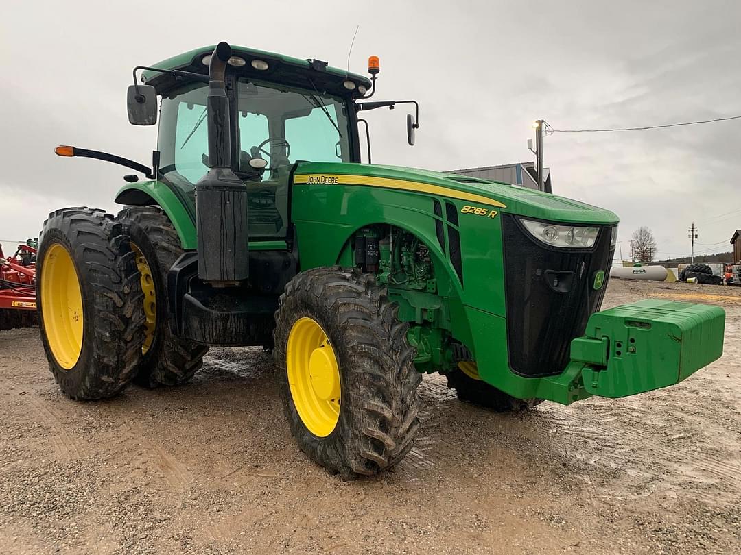 Image of John Deere 8285R Primary image