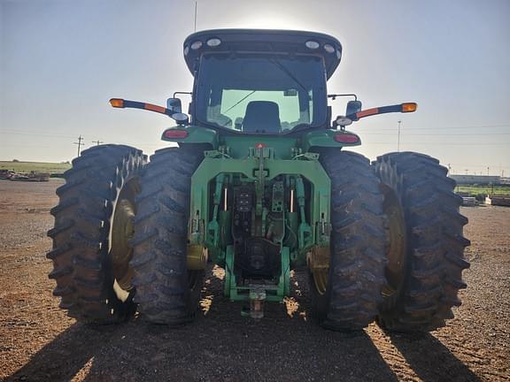 Image of John Deere 8285R equipment image 3