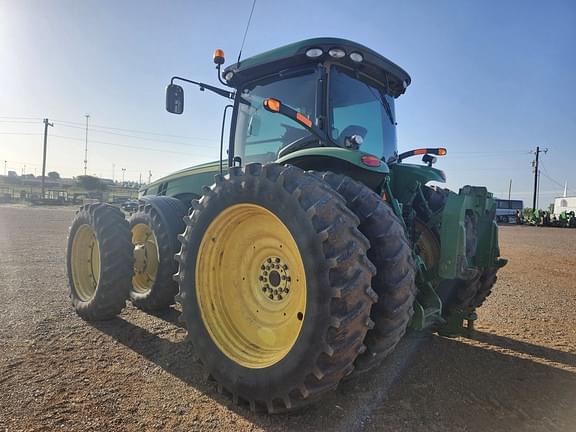Image of John Deere 8285R equipment image 2