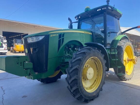 Main image John Deere 8285R
