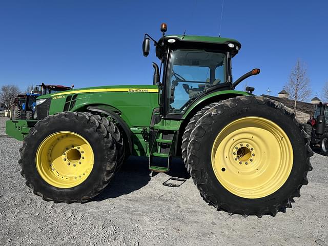 Image of John Deere 8285R equipment image 2