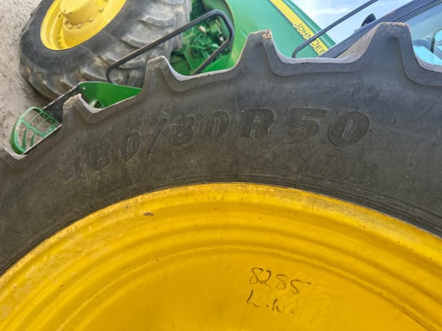 Image of John Deere 8285R equipment image 4