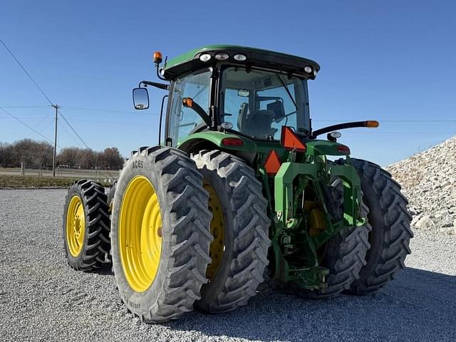 Image of John Deere 8285R equipment image 2