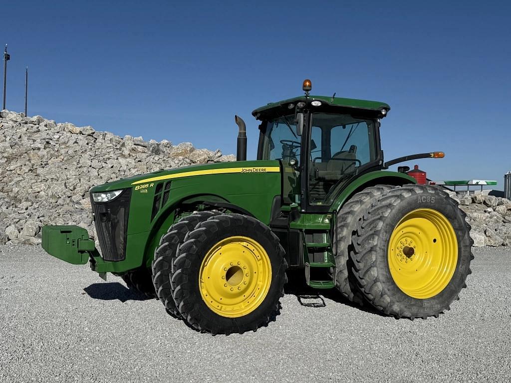 Image of John Deere 8285R Primary image