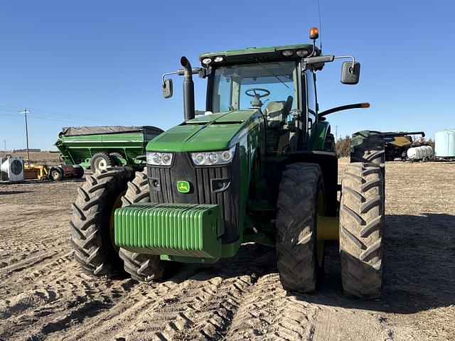 Image of John Deere 8285R equipment image 3