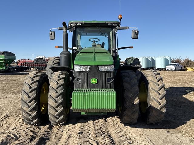 Image of John Deere 8285R equipment image 4