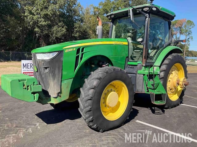Image of John Deere 8285R equipment image 4