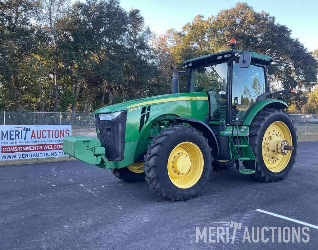 2013 John Deere 8285R Equipment Image0
