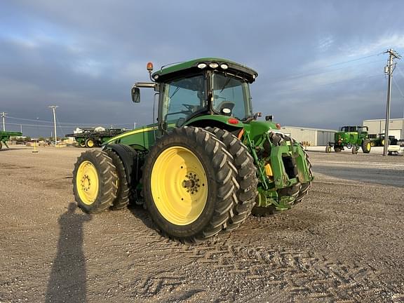 Image of John Deere 8310R equipment image 2