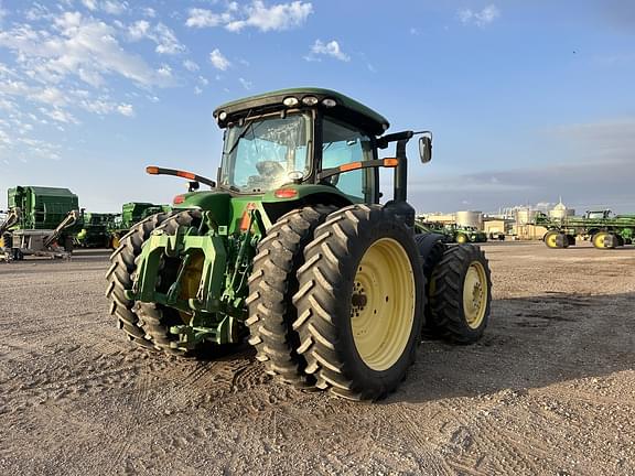 Image of John Deere 8310R equipment image 4