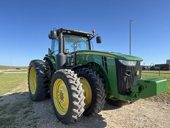 Image of John Deere 8310R equipment image 1