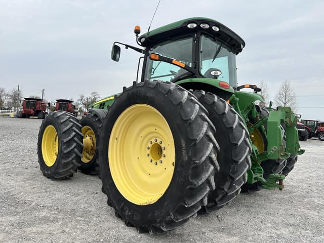 Image of John Deere 8310R equipment image 4