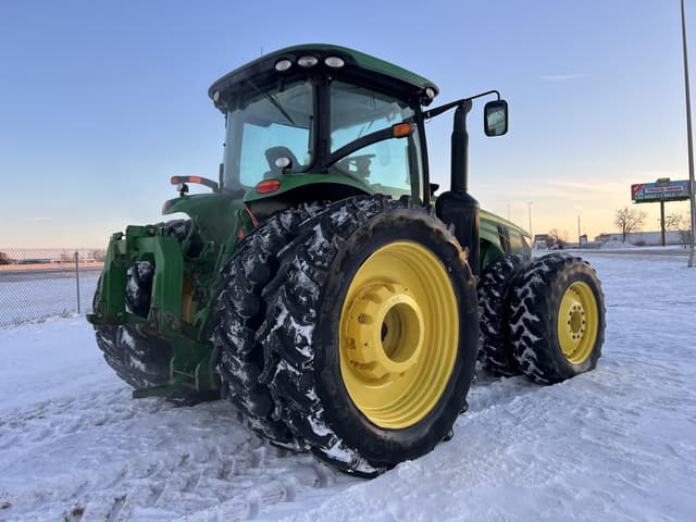 Image of John Deere 8310R equipment image 2