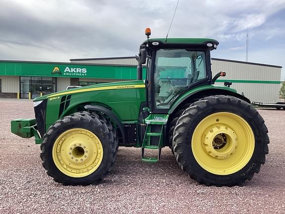 Image of John Deere 8310R equipment image 3