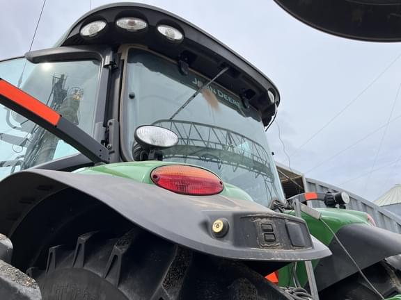 Image of John Deere 8310R equipment image 3