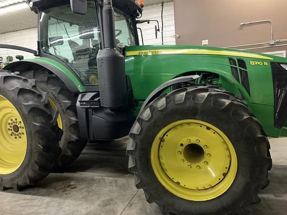 Image of John Deere 8310R equipment image 3