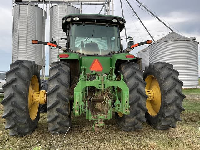 Image of John Deere 8310R equipment image 3