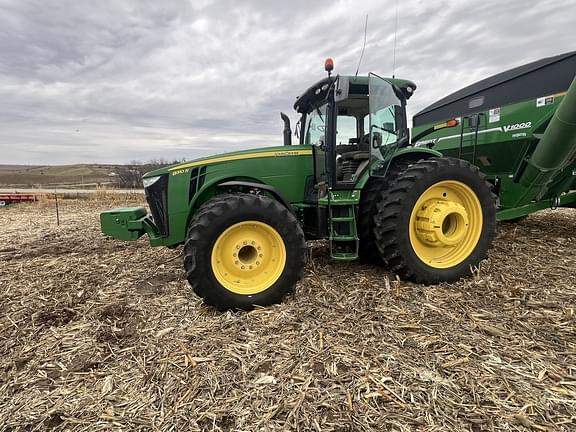 Image of John Deere 8310R Primary image