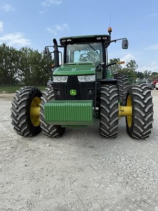 Image of John Deere 8310R equipment image 3