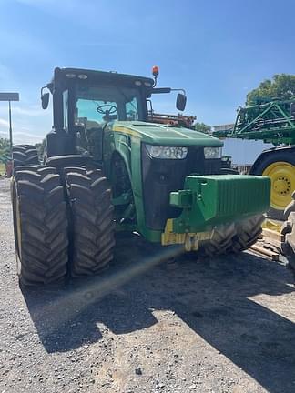 Image of John Deere 8310R equipment image 2