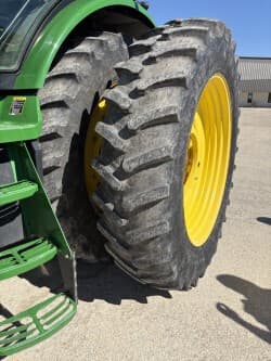 Image of John Deere 8310R equipment image 3