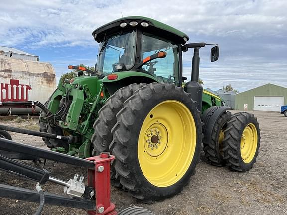 Image of John Deere 8310R equipment image 3