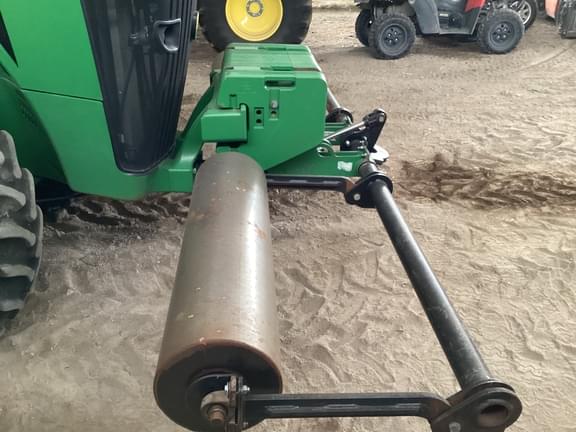 Image of John Deere 8310R equipment image 3