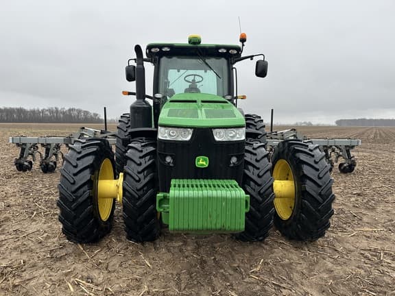 Image of John Deere 8310R equipment image 3