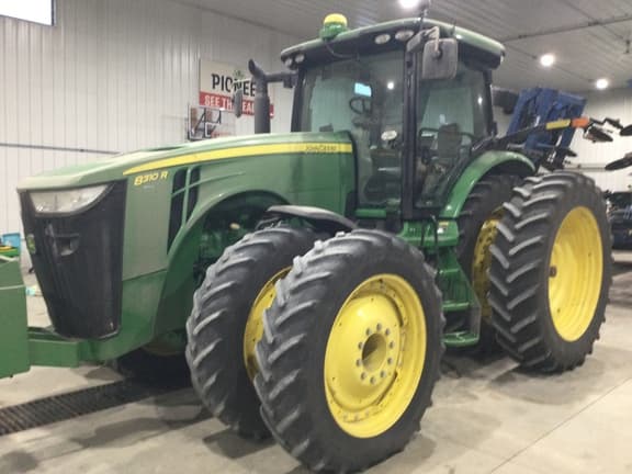 Image of John Deere 8310R equipment image 2