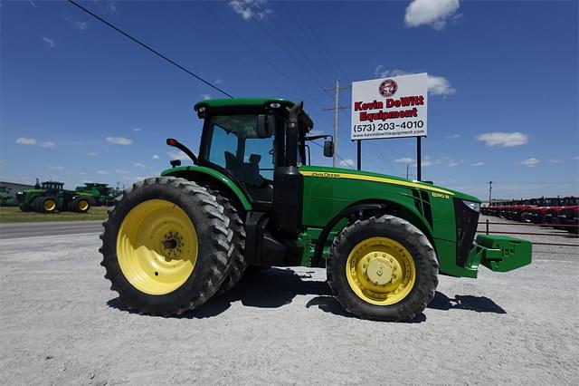 Image of John Deere 8310R equipment image 3