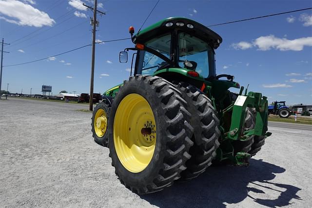 Image of John Deere 8310R equipment image 4