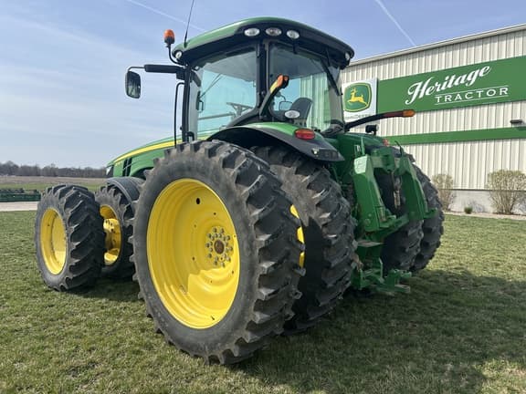 Image of John Deere 8310R equipment image 2