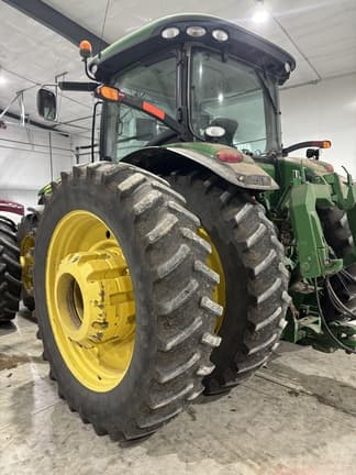 Image of John Deere 8310R equipment image 2