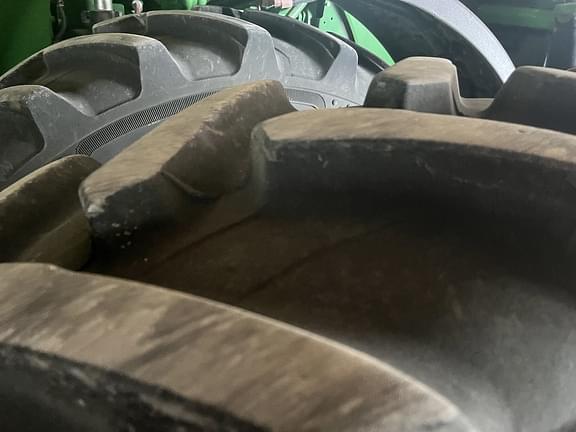 Image of John Deere 8310R equipment image 3
