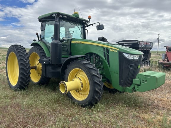 2013 John Deere 8310R Equipment Image0