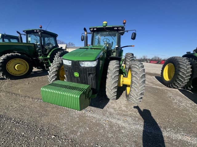 Image of John Deere 8310R equipment image 2
