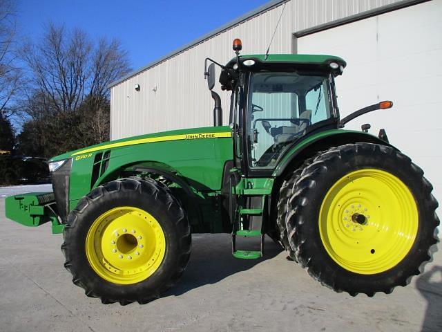 Image of John Deere 8310R equipment image 2