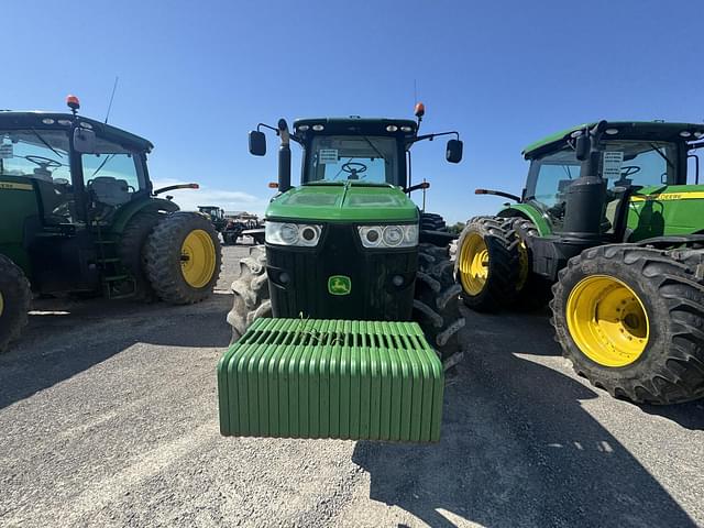 Image of John Deere 8310R equipment image 4