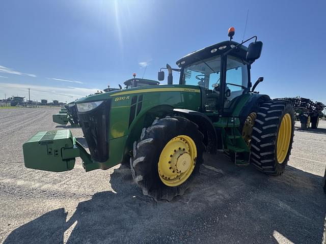 Image of John Deere 8310R equipment image 2