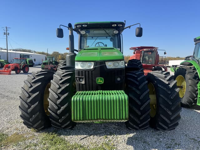Image of John Deere 8310R equipment image 1