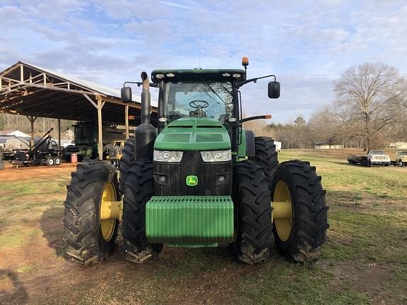 Image of John Deere 8310R equipment image 1