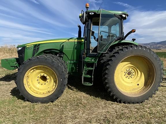 Image of John Deere 8310R equipment image 3