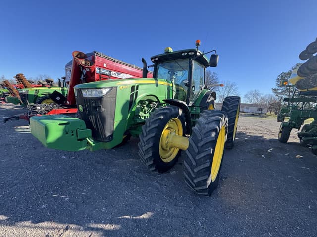 Image of John Deere 8310R equipment image 2